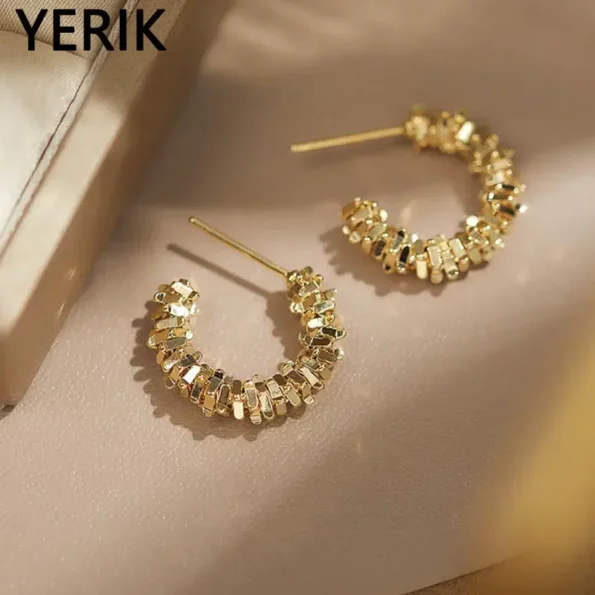 Vintage twisted wave C-shaped metal earrings for women